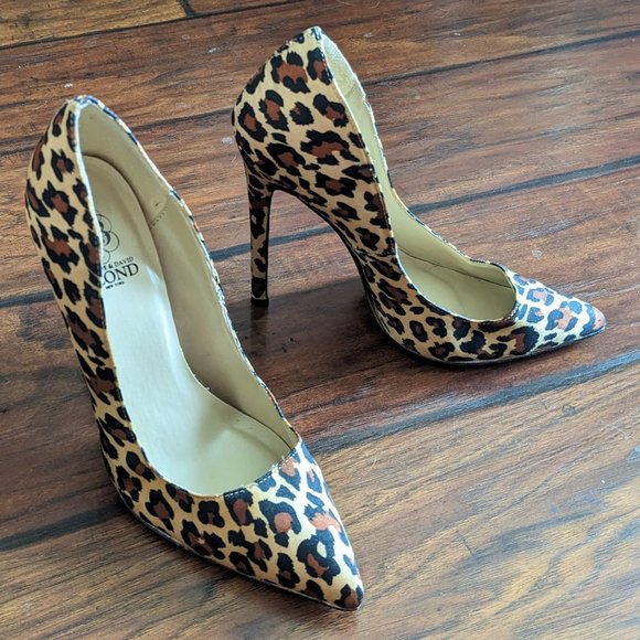 THE BLONDS Animal Print Satin Pumps